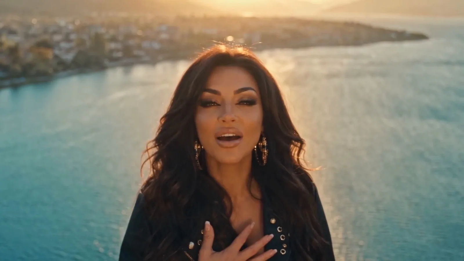 Zora Savić, a virtual AI artist, in a frame from the AI generated Sunce Moje music video (67 MUSIC, Inki Records)